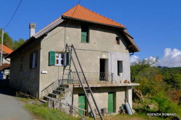 Foto Singola in vendita a Sassello