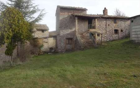 Foto Stabile / Palazzo in Vendita, 5 Locali, 830 mq, Assisi