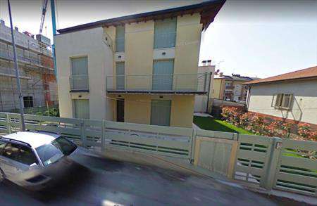 Foto Stabile / Palazzo in Vendita, pi� di 6 Locali, 214,89 mq, San Bo
