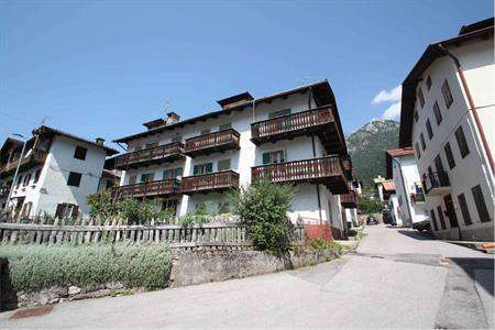 Foto Stabile / Palazzo in Vendita, pi� di 6 Locali, 593 mq, Auronzo d