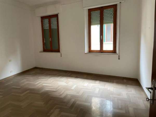 Foto Stabile/Palazzo in vendita a Poggibonsi 180 mq  Rif: 1022921
