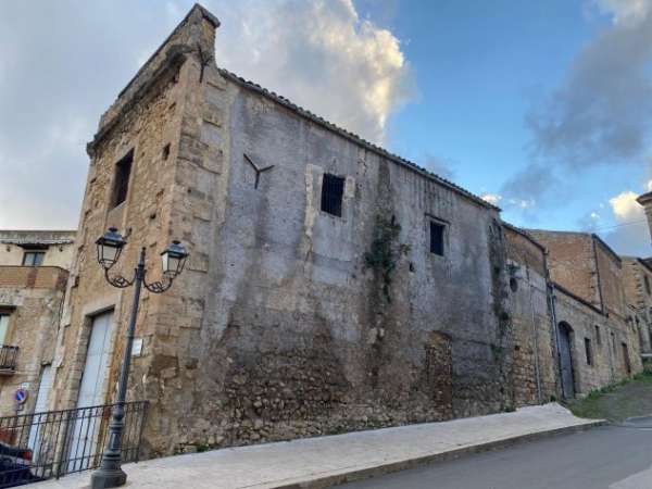 Foto STRUTTURA DI RILEVANZA STORICA CANICATTI