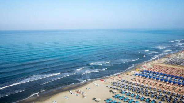Foto Struttura ricettiva / albergo in vendita a Lido di Camaiore - Camaiore 610 mq  Rif: HOTEL LIDO