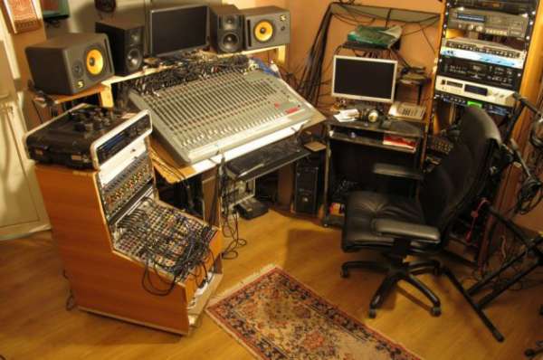 Foto Studio di registrazione sale prova musicale affitto vendo muri Genova