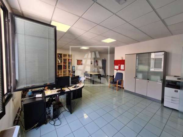 Foto Studio/Ufficio in vendita a Reggio nell'Emilia, Meridiana