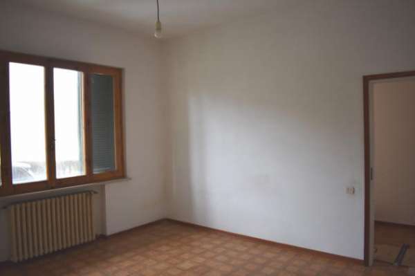 Foto TERRATETTO di 5 vani e di 145 mq (GAMBASSI TERME) rif. G 57