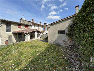 Foto Terratetto in Vendita, 3 Locali, 2 Camere, 130 mq (TRAVO)