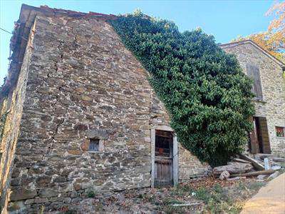 Foto Terratetto in Vendita, pi� di 6 Locali, 180 mq (SUBBIANO FALCIAN