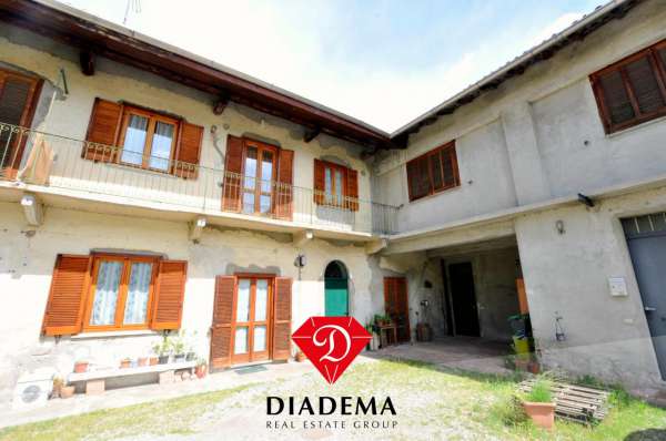 Foto Terratetto in vendita a Besnate