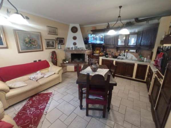 Foto Terratetto in vendita a Capanne - Montopoli in Val d'Arno 90 mq  Rif: 1275126