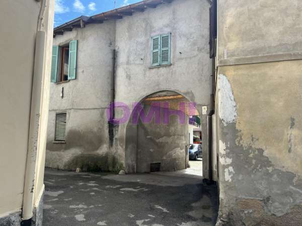 Foto Terratetto in vendita a Caronno Varesino