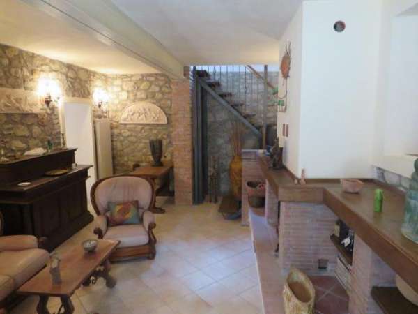 Foto Terratetto in vendita a Grondola - Pontremoli 120 mq  Rif: 1018318