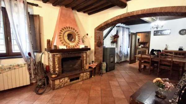 Foto Terratetto in vendita a Orzignano - San Giuliano Terme 140 mq  Rif: 1304479