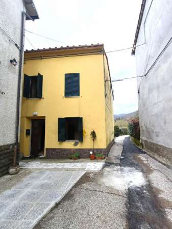 Foto Terratetto in vendita a Pistoia