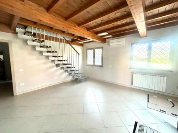 Foto Terratetto in vendita a Ponsacco 90 mq  Rif: 1324582