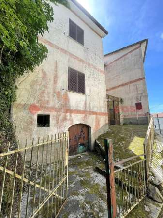 Foto Terratetto in vendita a Roccamonfina