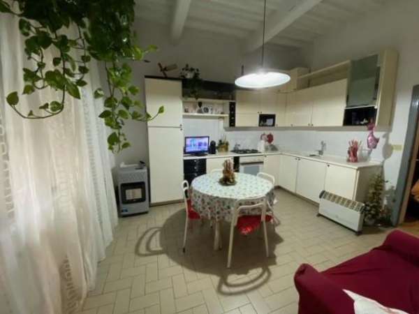 Foto Terratetto in vendita a San Pietro In Belvedere - Capannoli 215 mq  Rif: 1292773