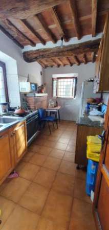 Foto Terratetto in vendita a Santa Margherita - Capannori 240 mq  Rif: F134