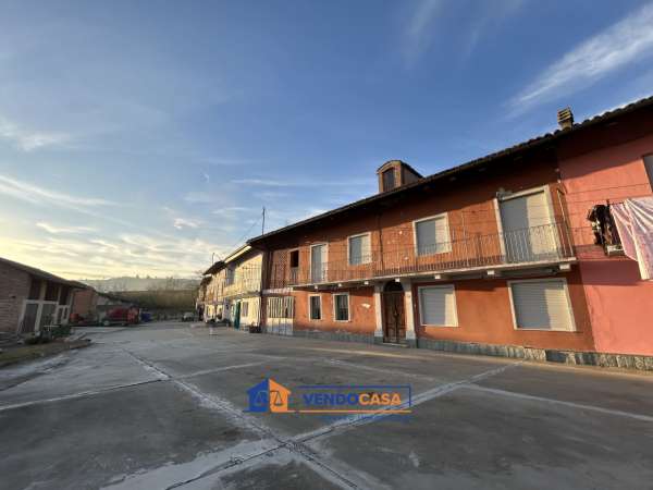 Foto Terratetto unifamiliare in vendita a Castagnito