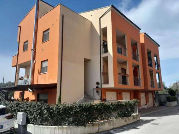 Foto Terratetto unifamiliare in vendita a Spoltore - 3 locali 110mq