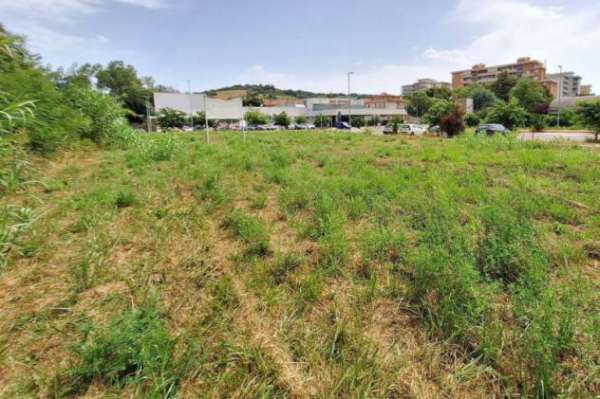 Foto Terreno a Pesaro - Rif. 24071