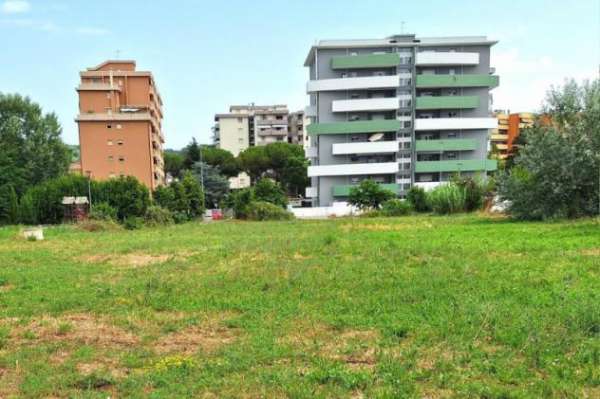 Foto Terreno a Pesaro - Rif. 24076