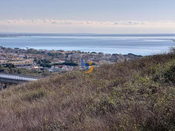 Foto Terreno agricolo in vendita a Santa Marinella