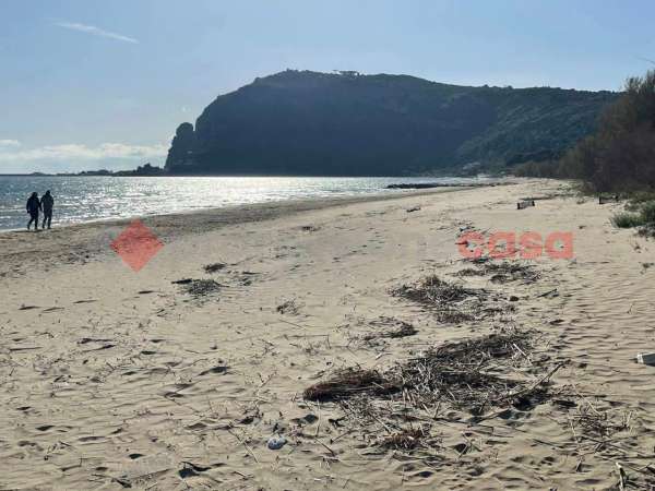 Foto Terreno agricolo in vendita a Terracina