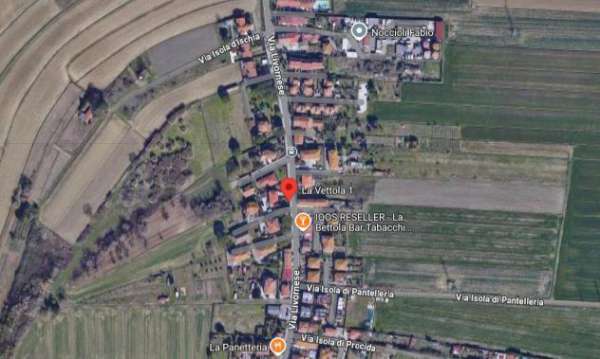 Foto Terreno agricolo in Vendita in zona LA VETTOLA con giardino
