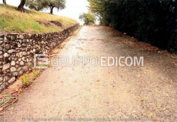 Foto Terreno di 225 mq  in vendita a Mendicino - Rif. 4509277