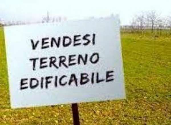 Foto Terreno di 900 m in vendita a Bomporto