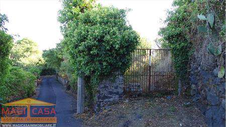 Foto Terreno Edificabile in Vendita, 1 Locale, 900 mq, Mascalucia