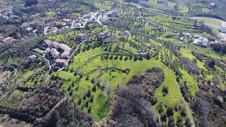 Foto Terreno edificabile in Vendita, 4000 mq (COSENZA VIA DE RADA)