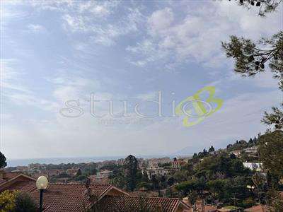 Foto Terreno Edificabile in Vendita, 5 Locali, 150 mq, Bordighera