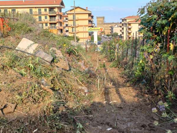 Foto Terreno edificabile in vendita a Acireale