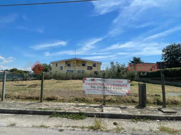 Foto Terreno edificabile in vendita a Ardea