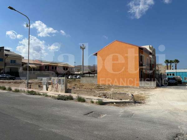 Foto Terreno edificabile in vendita a Avola