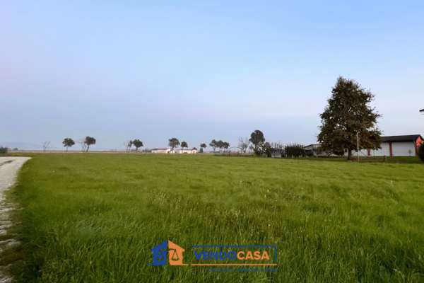 Foto Terreno edificabile in vendita a Cherasco