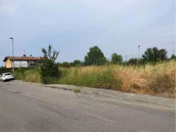 Foto Terreno edificabile in Vendita a Desenzano del Garda