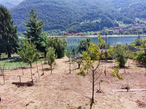 Foto Terreno edificabile in vendita a Endine Gaiano