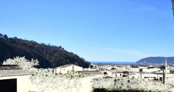 Foto Terreno edificabile in vendita a Luni