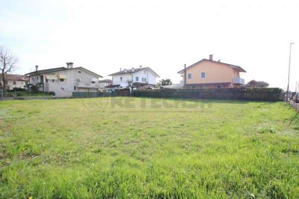 Foto Terreno edificabile in vendita a Nanto
