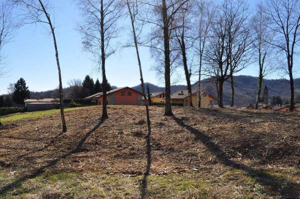 Foto Terreno edificabile in vendita a Palazzago