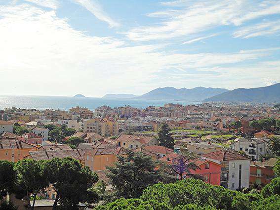 Foto Terreno edificabile in vendita a Pietra Ligure