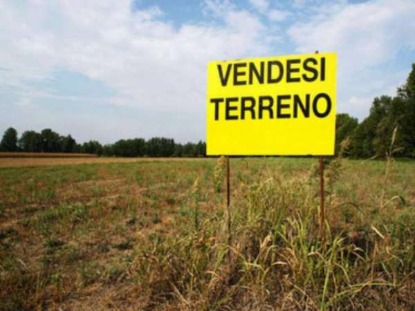 Foto Terreno edificabile in vendita a Pietrasanta