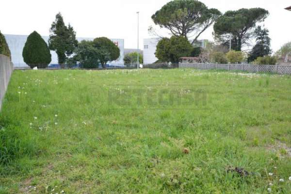 Foto Terreno edificabile in vendita a Remanzacco