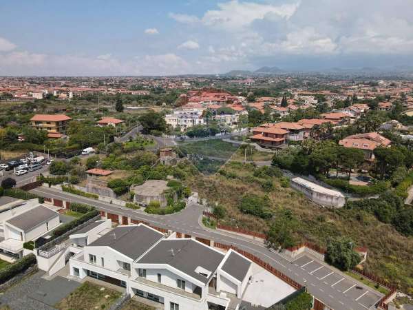 Foto Terreno edificabile in vendita a Sant'Agata Li Battiati
