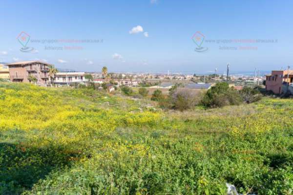 Foto Terreno edificabile in vendita a Siracusa