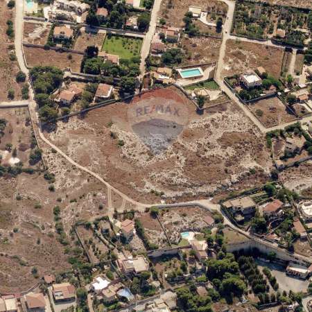Foto Terreno edificabile in vendita a Siracusa