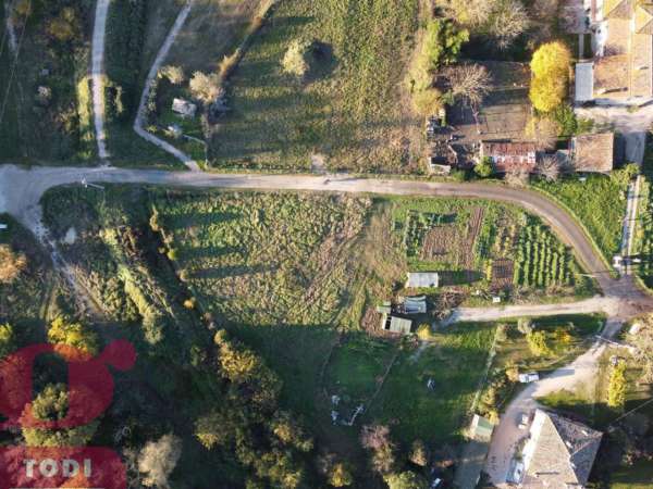 Foto Terreno edificabile in vendita a Todi